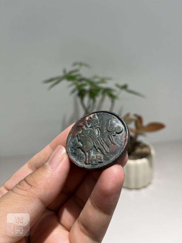 明 犀牛望月小手镜 - 图4